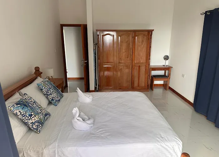 Tropical Garden Self Catering - Sea View
